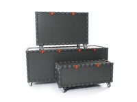 Collapsible boxes for mobile exhibition stands and transporting items